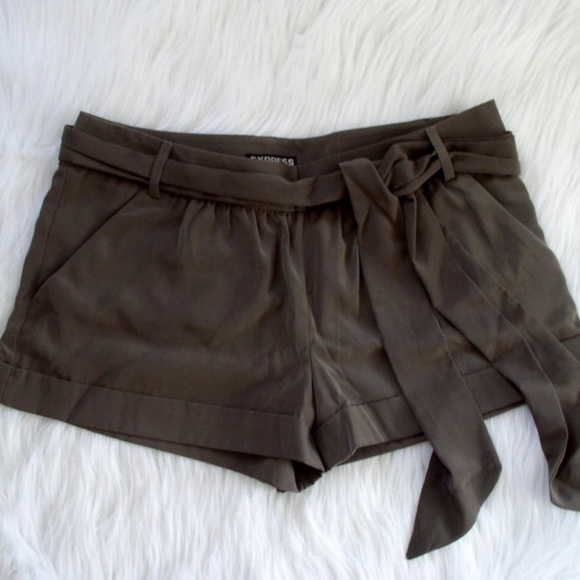 Express Pants - Express Beige Belted Dress Shorts Sz 6